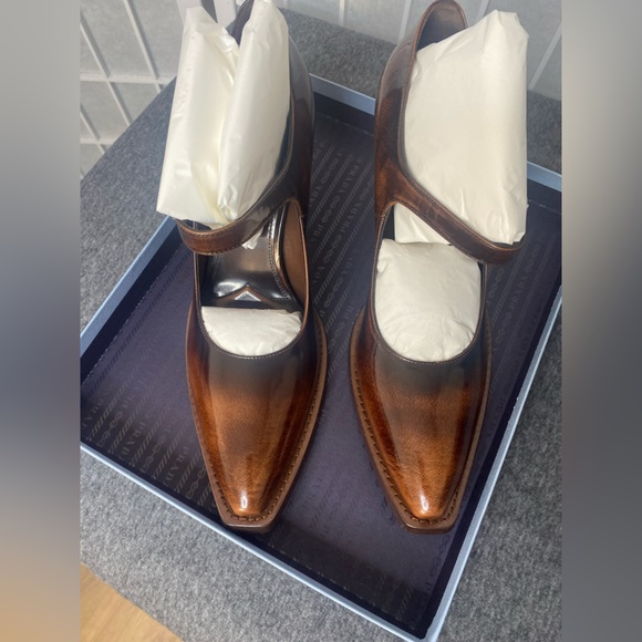 PRADA Marie-Jane brown leather pumps - Picture 9 of 16